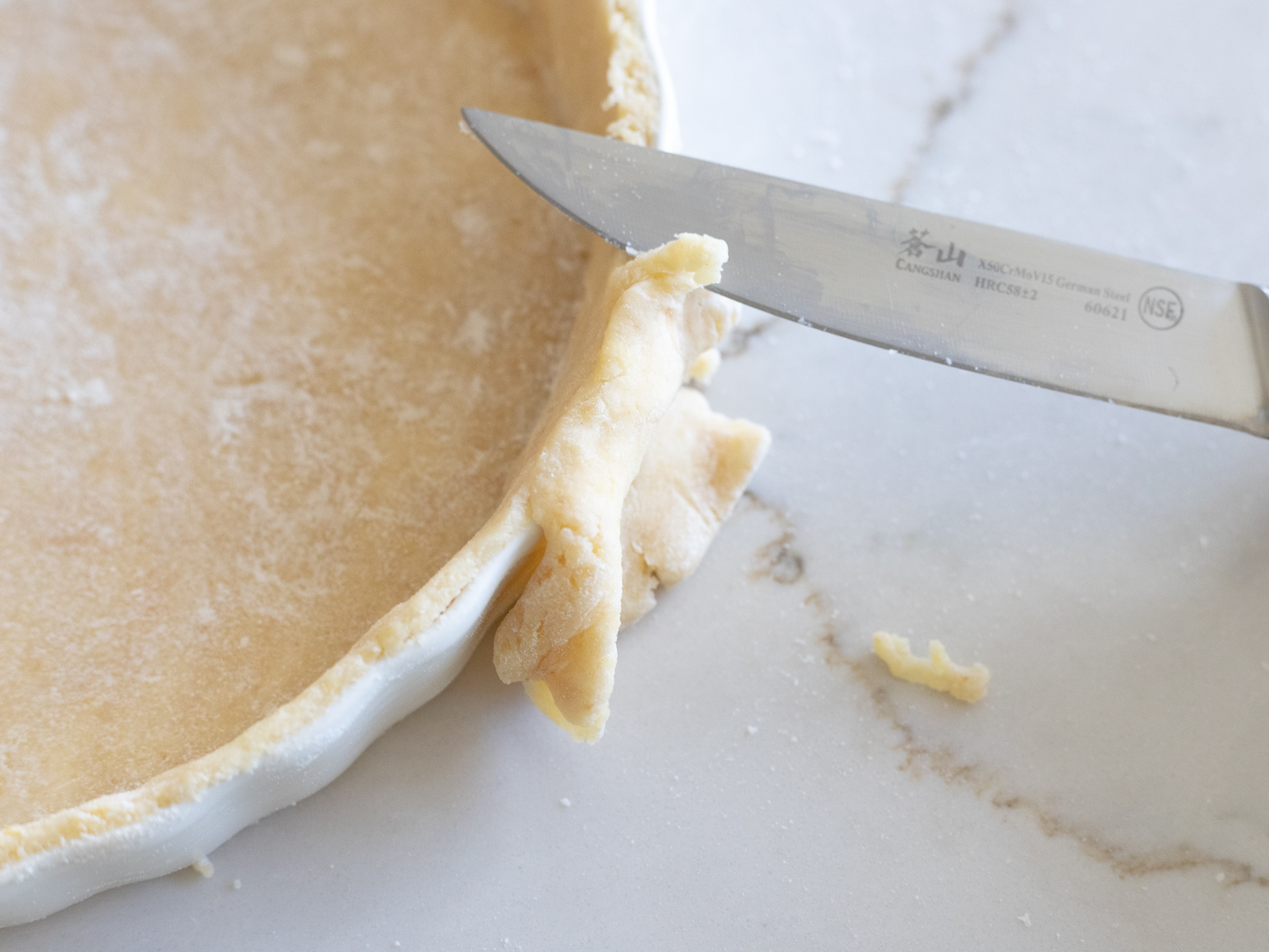 trimming edges of shortbread crust